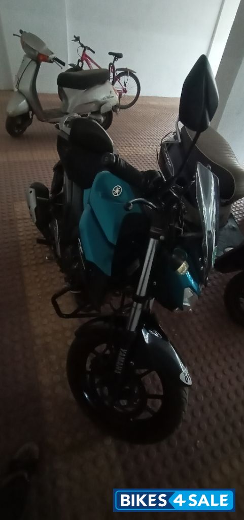 Yamaha FZ25