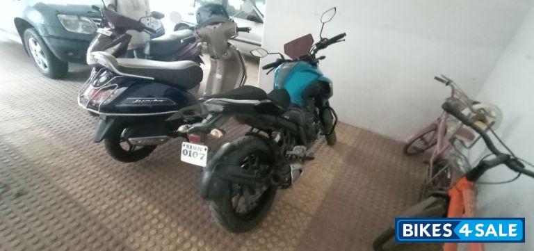 Yamaha FZ25
