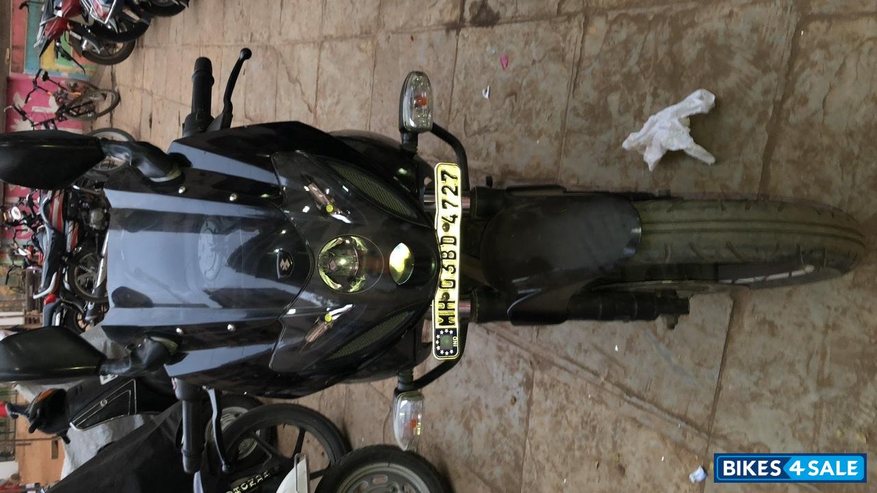Black Bajaj Pulsar 220 DTSi