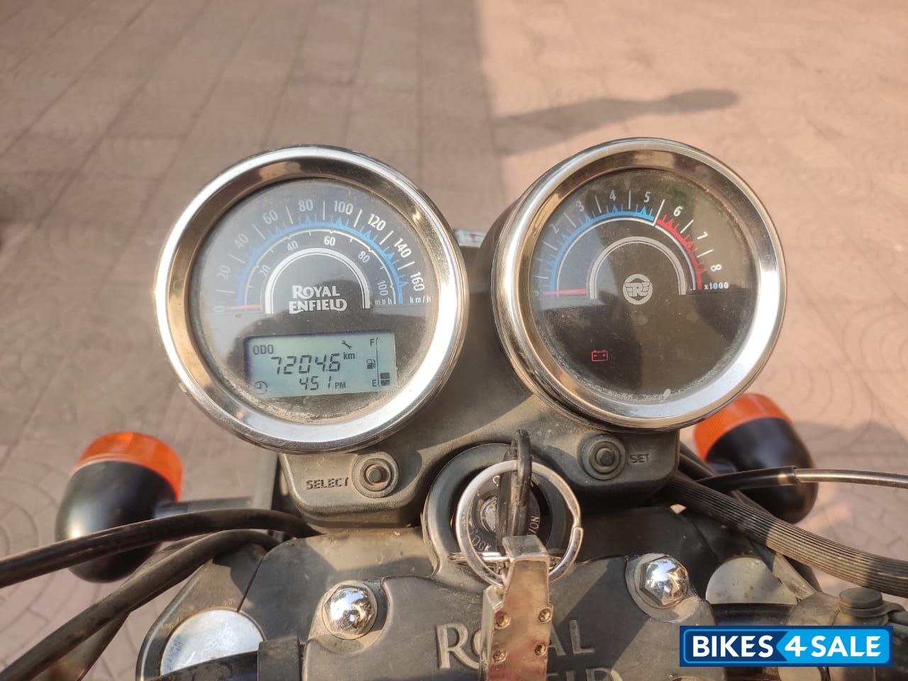 Red Royal Enfield Thunderbird X 350