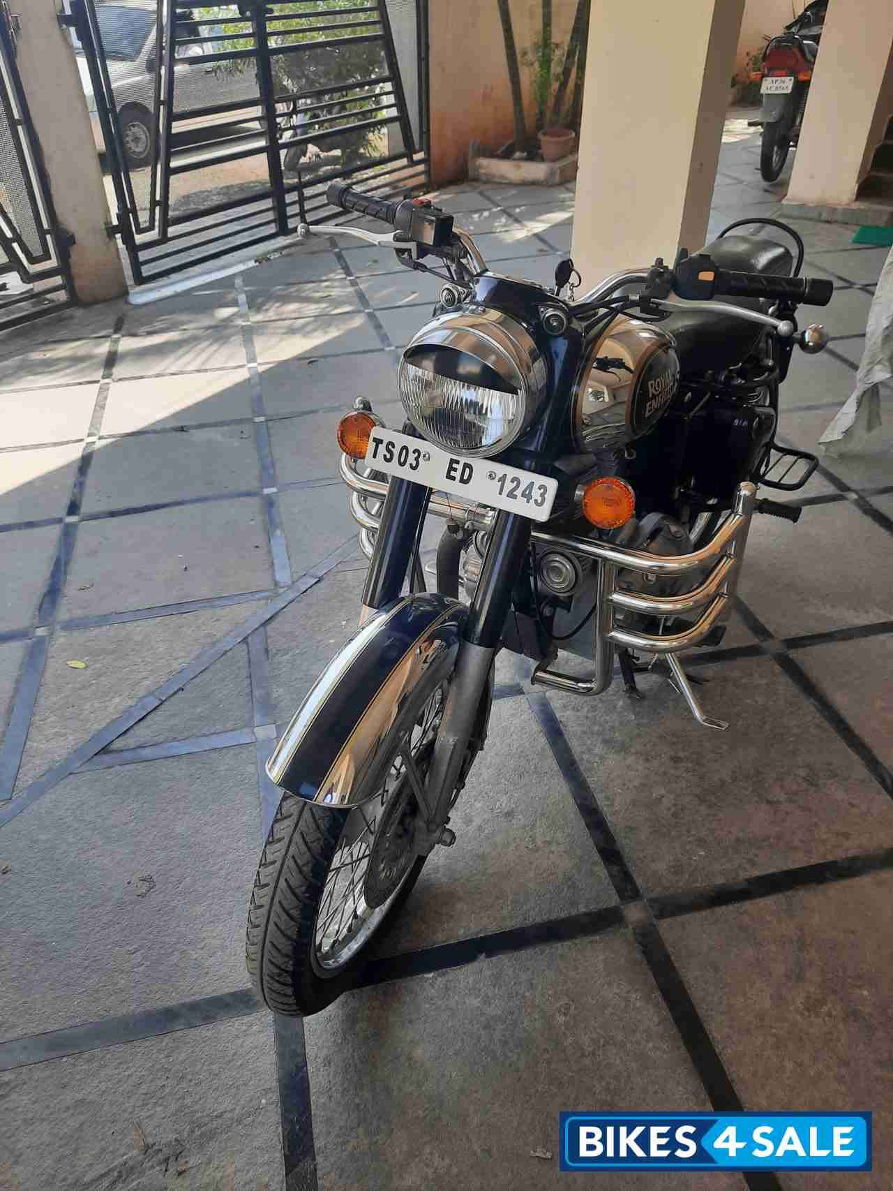 Chrome Royal Enfield Classic Chrome