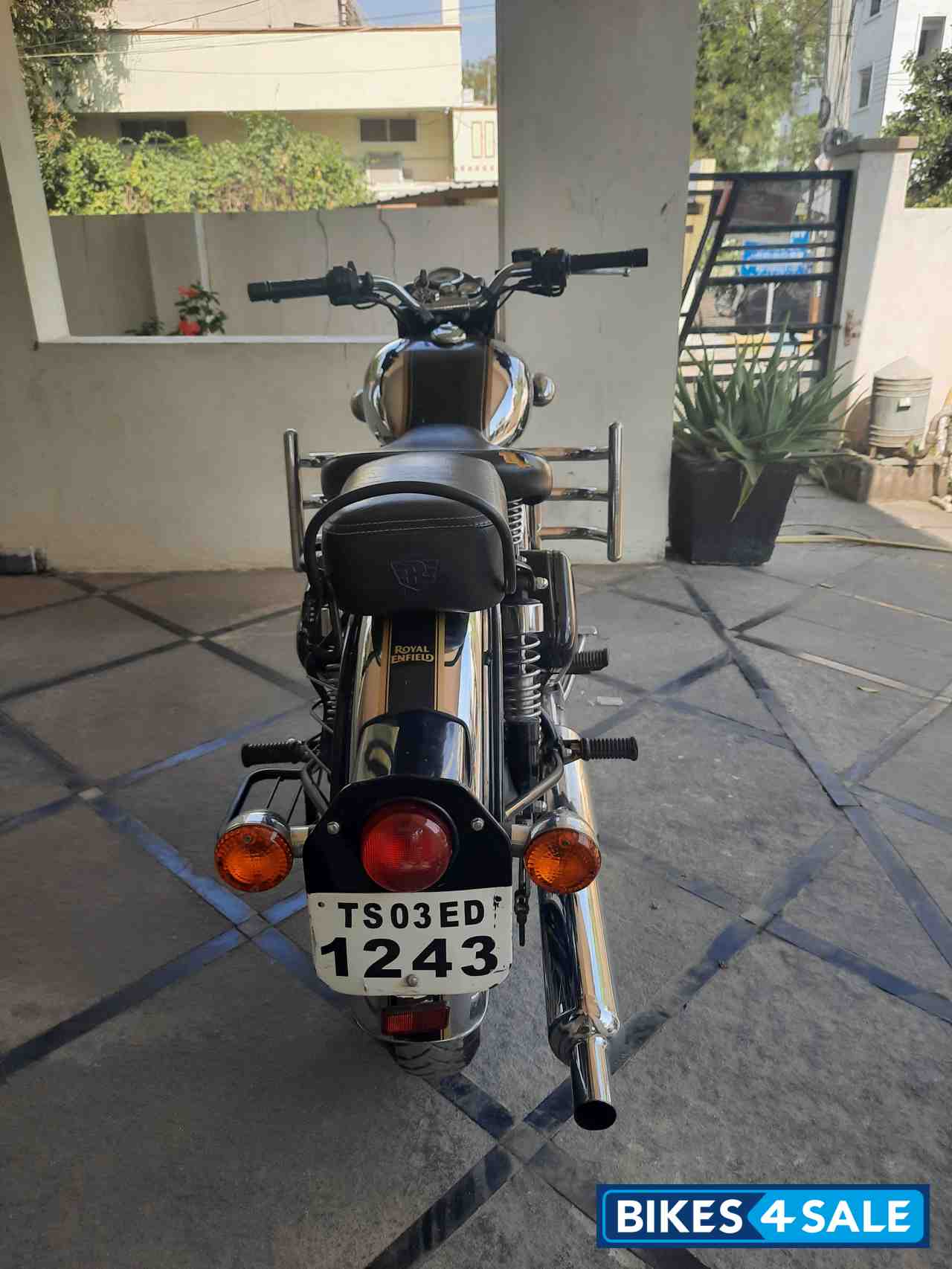 Chrome Royal Enfield Classic Chrome