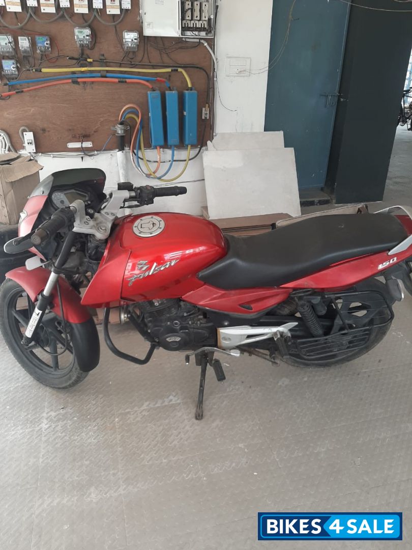 Red Bajaj Pulsar 150 DTSi Red Bajaj Pulsar 150 DTSi