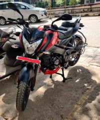Red Bajaj Pulsar NS 160