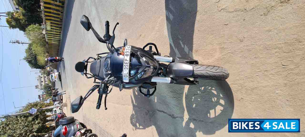 Black Bajaj Dominar 400 ABS BS6