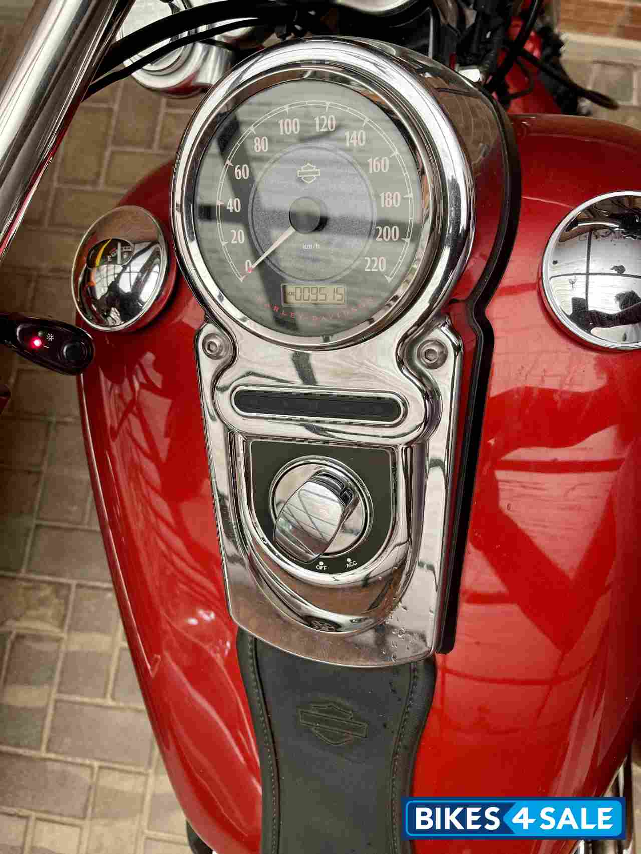 Red Harley Davidson Dyna Fat Bob FXDF