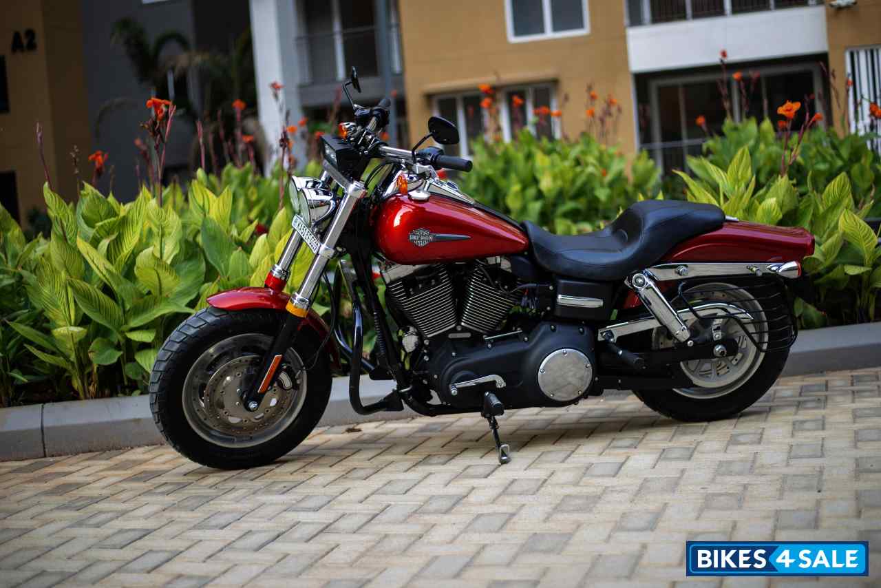 Red Harley Davidson Dyna Fat Bob FXDF Red Harley Davidson Dyna Fat Bob FXDF