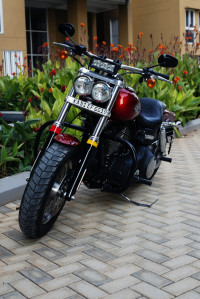Red Harley Davidson Dyna Fat Bob FXDF