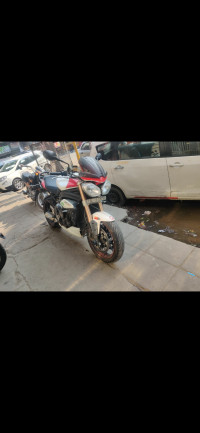 Triumph  Speed triple 1050