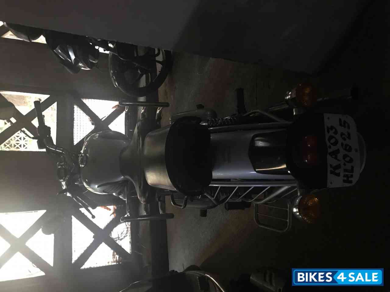 Silver Royal Enfield Classic 350