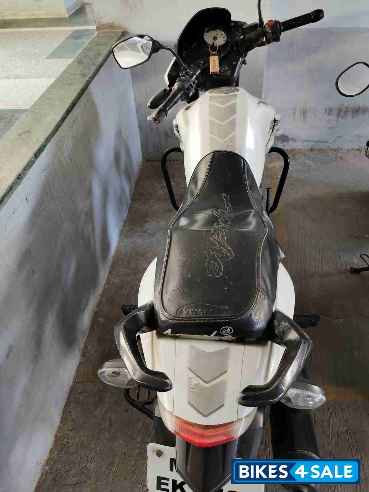 White TVS Apache RTR 180 ABS