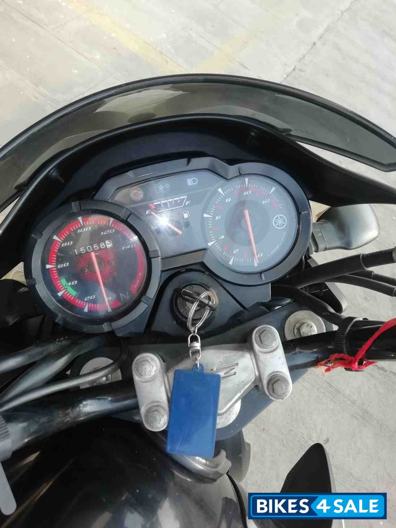 Black Yamaha SZ-RR V2