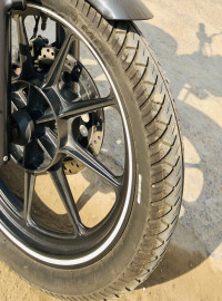 White Royal Enfield Thunderbird X 350