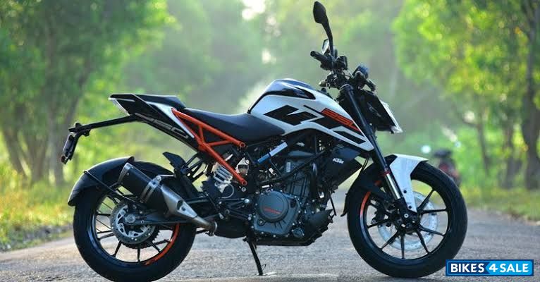 Black And White KTM Duke 250