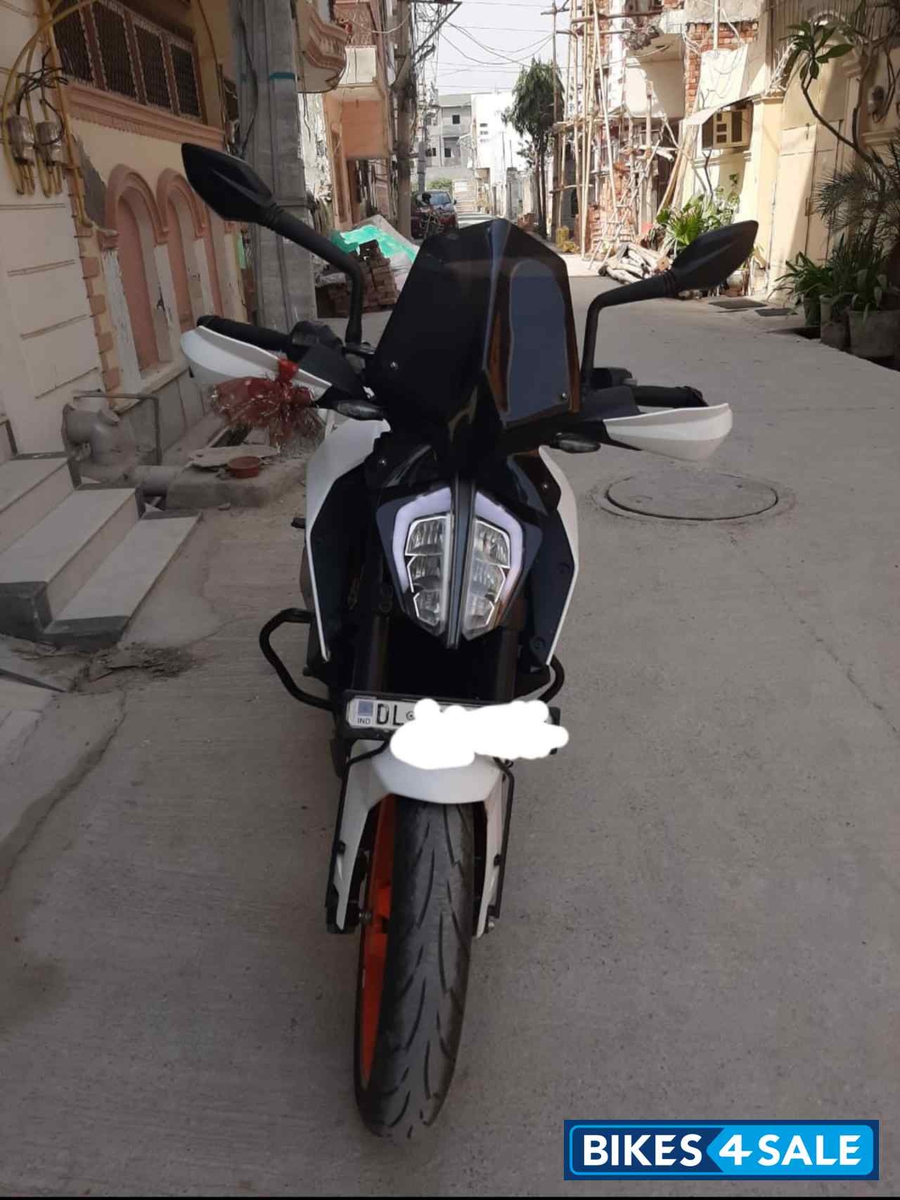 White KTM Duke 390
