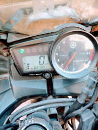 Black Yamaha YZF R15 V2