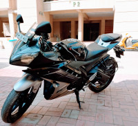 Black Yamaha YZF R15 V2