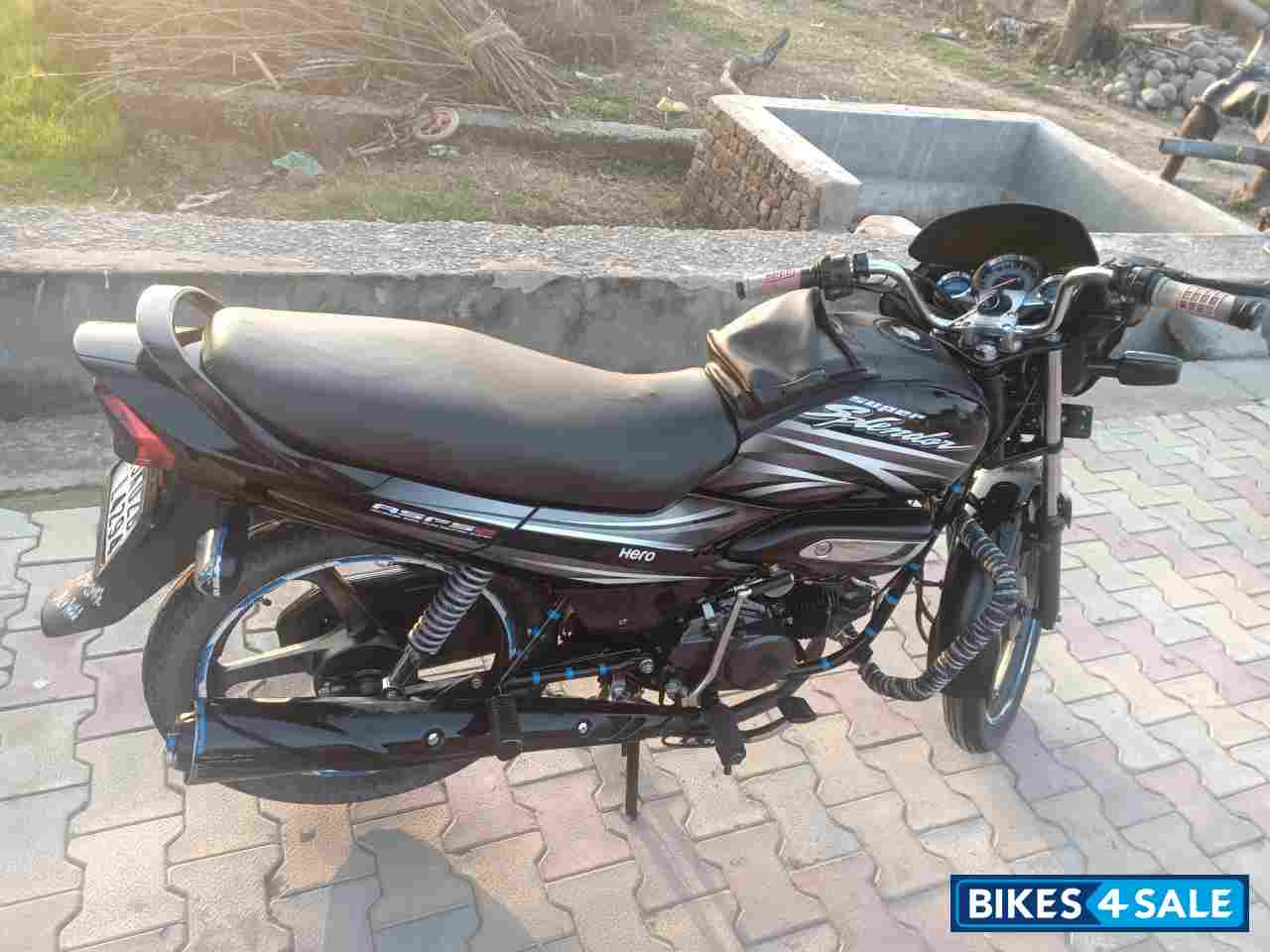 Used 2015 model Hero Super Splendor for 