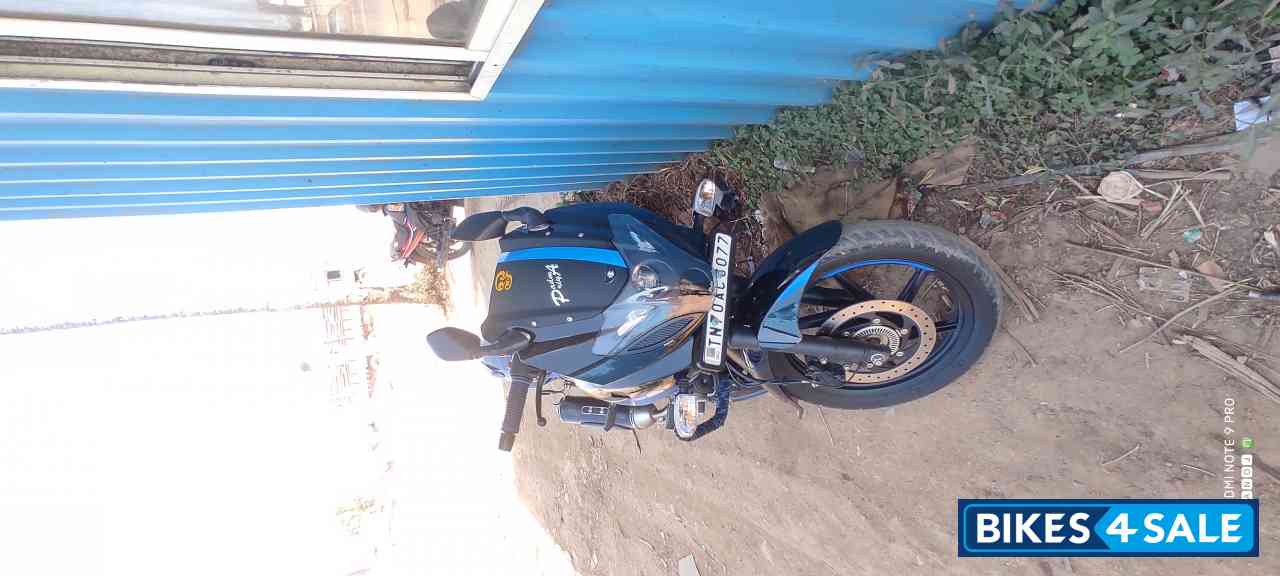 Bajaj Pulsar 220 DTSFi