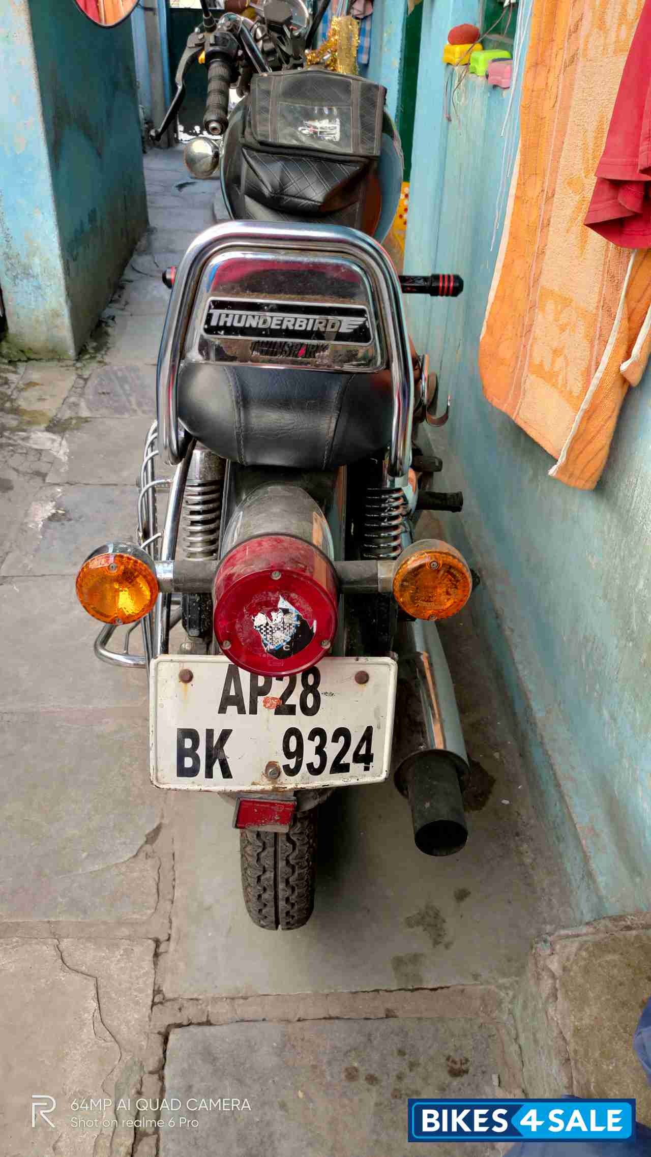 Magic Black Royal Enfield Thunderbird TwinSpark 350