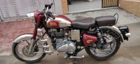 Royal Enfield Classic Chrome maroon