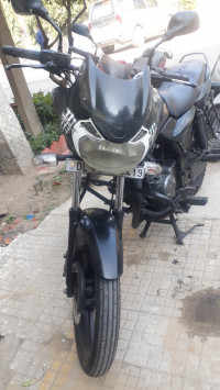 Bajaj Discover 150 F