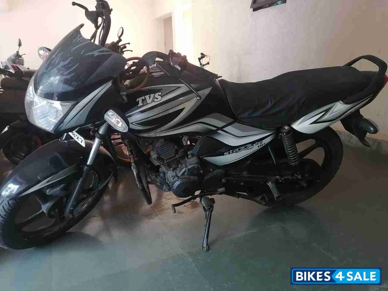 Black White TVS Star