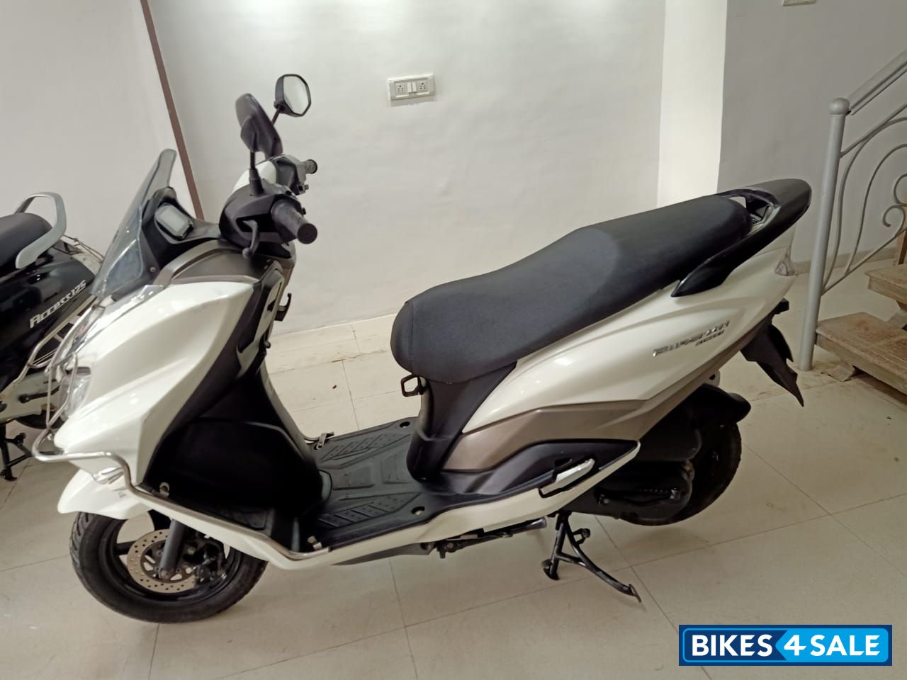 Suzuki Burgman Street