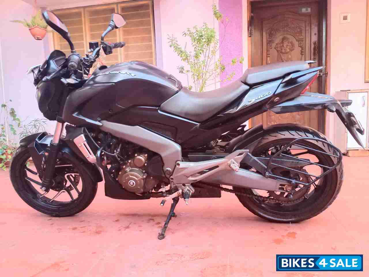 Bajaj Dominar 400