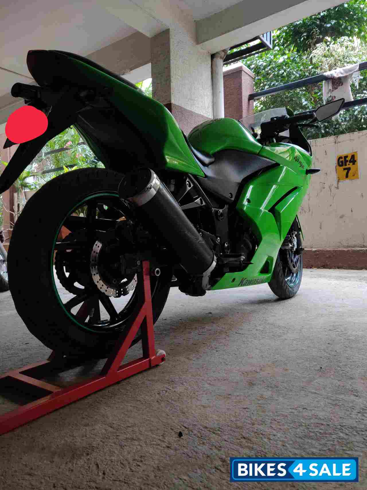 Green Kawasaki Ninja 250R