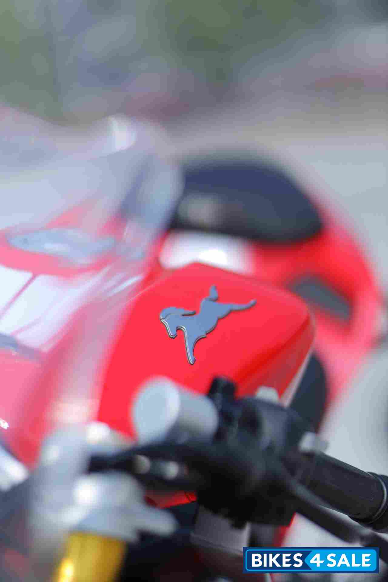 Red TVS Akula 310 Red TVS Akula 310