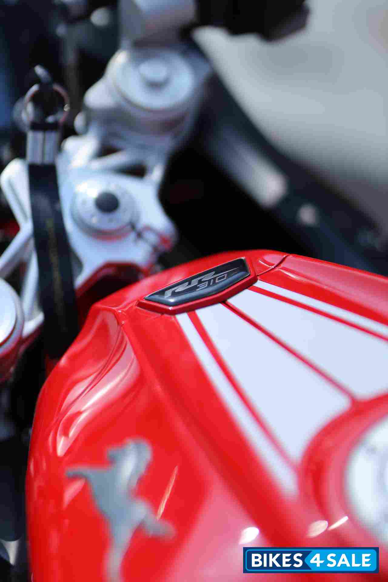 Red TVS Akula 310 Red TVS Akula 310