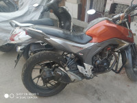 Honda CB Hornet 160R