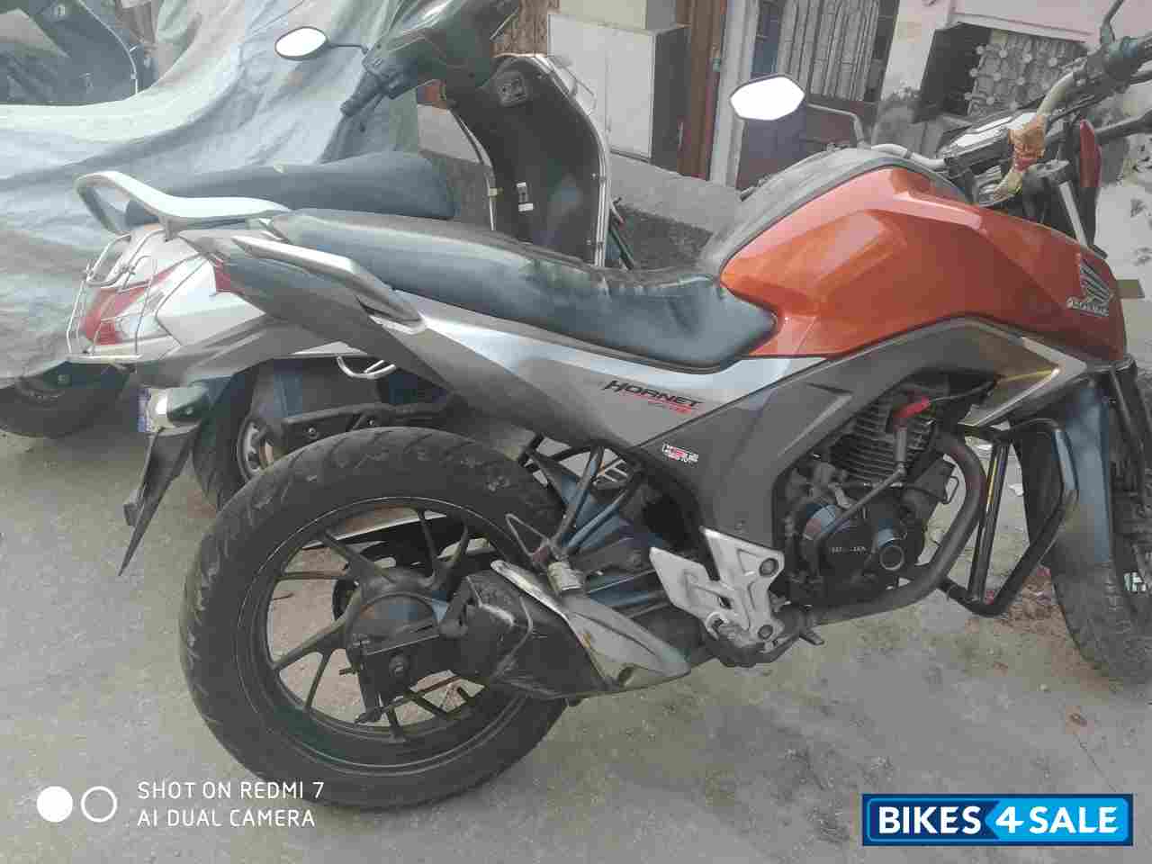 Honda CB Hornet 160R