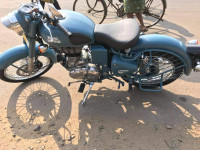 Squadron Blue Royal Enfield Classic Squadron Blue