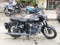 Stealth Black Royal Enfield Classic 500