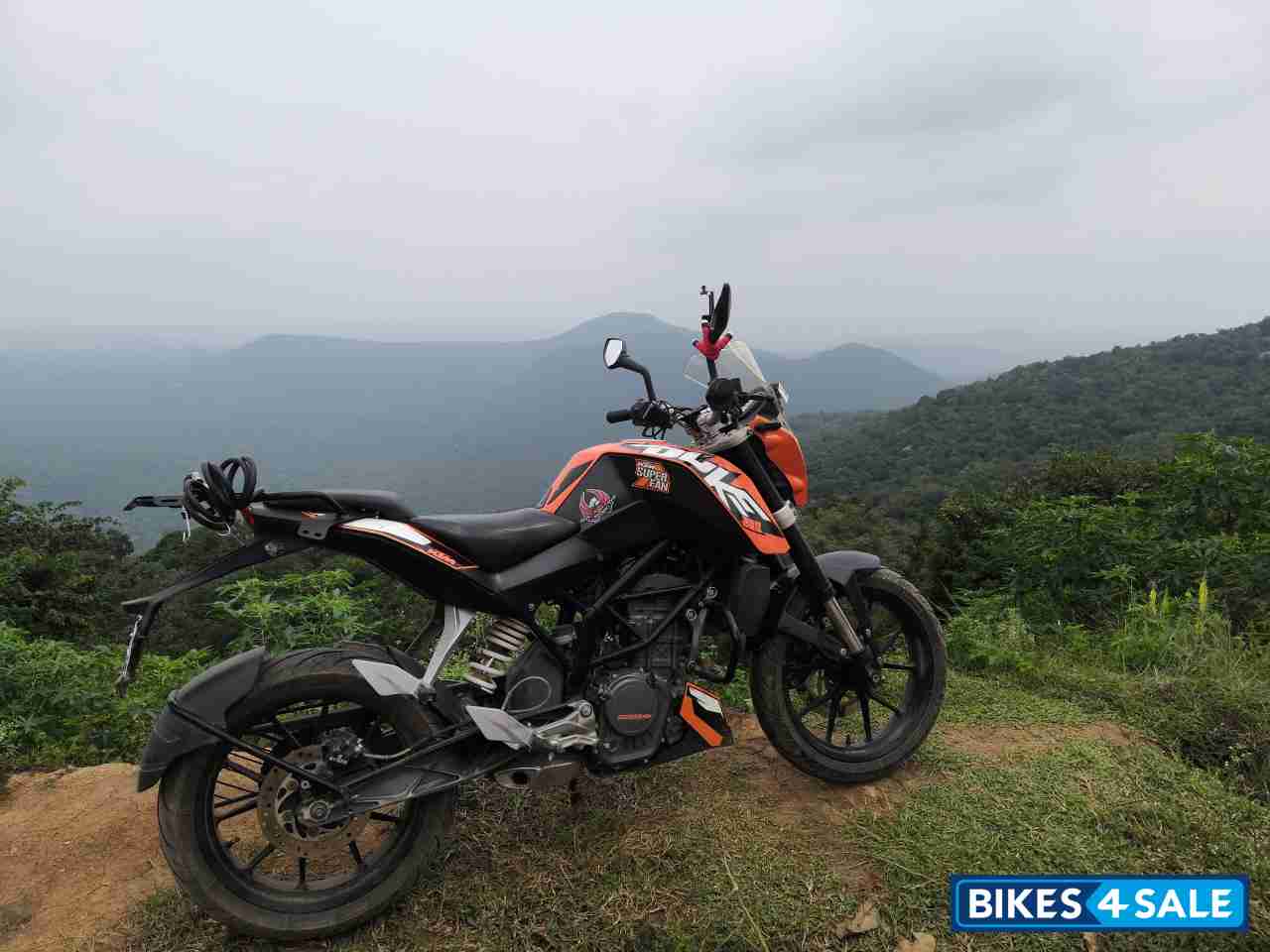 KTM Duke 200
