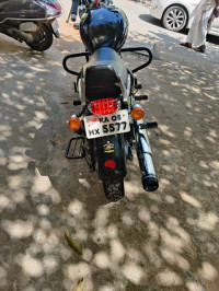 Black Royal Enfield Thunderbird 500