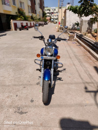 Bajaj Avenger 220 DTS-i
