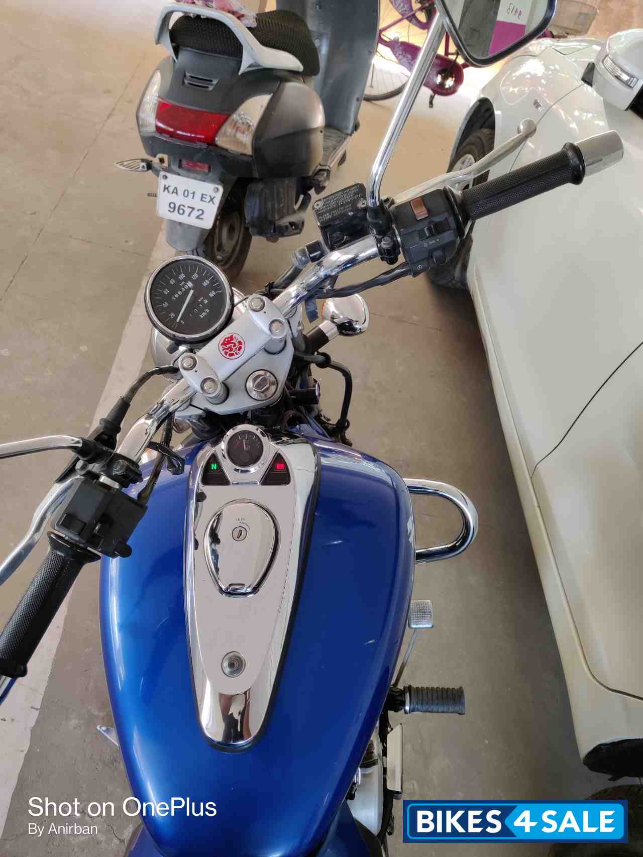 Bajaj Avenger 220 DTS-i Bajaj Avenger 220 DTS-i