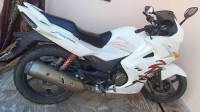White Hero Karizma ZMR