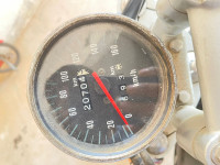 Black Bajaj Avenger 220 DTS-i