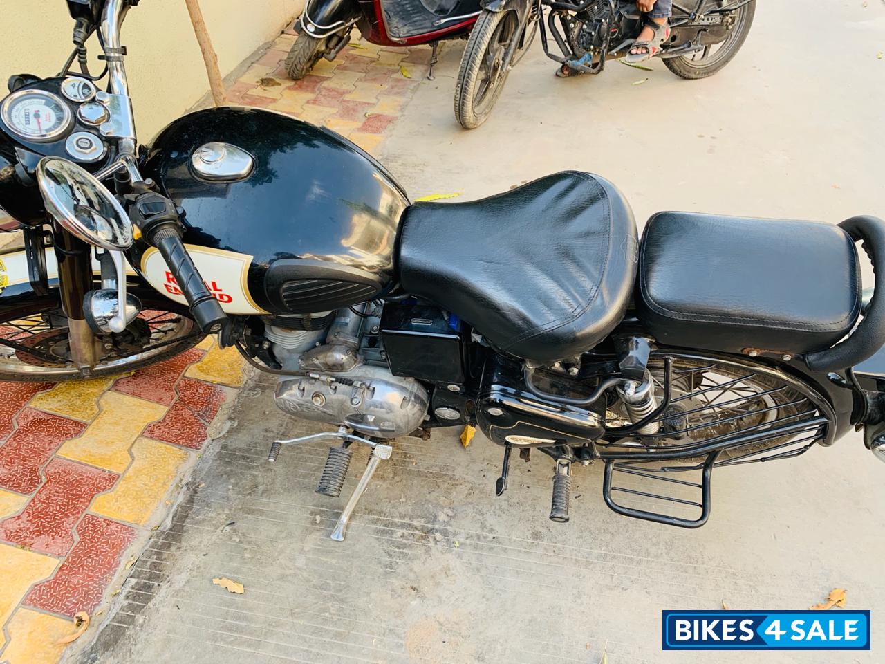 Royal Enfield Classic 500