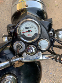 Royal Enfield Classic 500