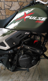 Matte Green Hero XPulse 200
