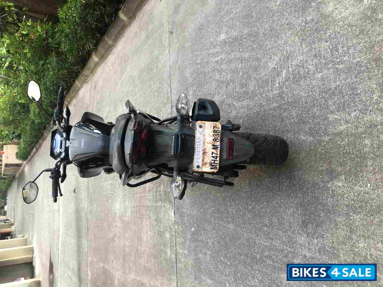 Black Honda CB Hornet 160R ABS Black Honda CB Hornet 160R ABS