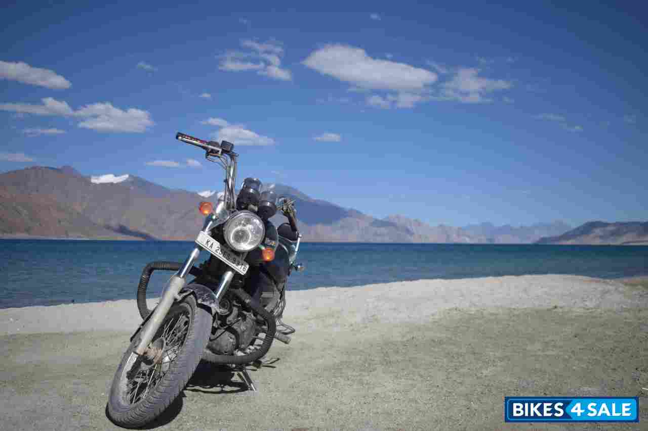 Marine Blue Royal Enfield Thunderbird 500