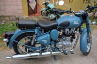 Squadron Blue Royal Enfield Classic 500