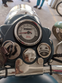 Squadron Blue Royal Enfield Classic 500