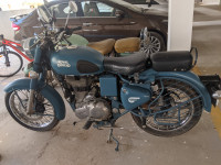 Squadron Blue Royal Enfield Classic 500